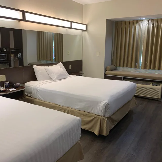 غرفة بسريرين كوين لذوي الإعاقة، Microtel Inn and Suites By Wyndham Pearl River /Slidell 1/10