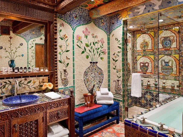 جناح بريميوم جونيور، The Inn Of Five Graces 1/1