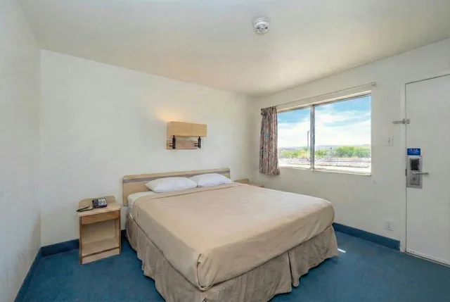 Signature Inn Socorro، لوس لوناس 12/16