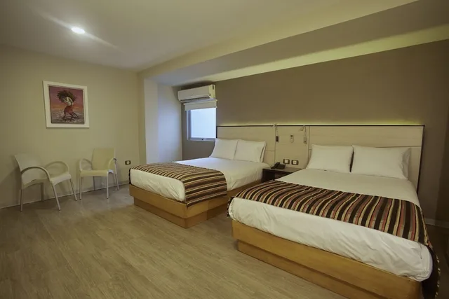 غرفة ثلاثية بسرير كوين، Victoria Regia Hotel 3/10