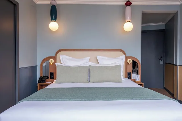 Relax, Double or Twin Bed، Grand Hotel Saint Michel 2/8