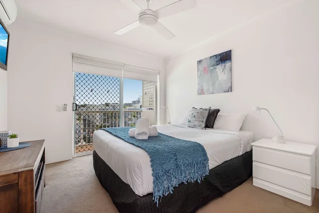 3 Bedrooms, Roof Top, Apartment, 2 Queen and Twin Beds, Marina View، Sailport Mooloolaba Apartments 6/10