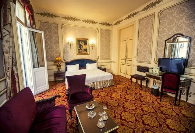 Golden Royal Suite Sea View، Windsor Palace Luxury Heritage Hotel Since 1906 8/10