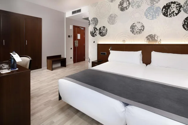 غرفة قياسية مفردة بسرير مزدوج، Hcc Taber Hotel 1/10