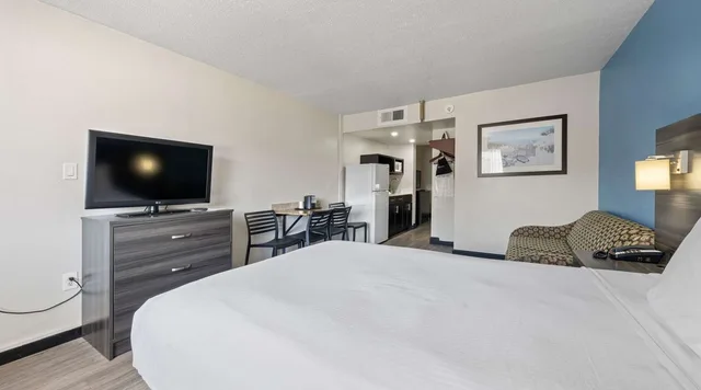 Suite, 2 Double Beds, Sofa, Kitchen, SureStay Hotel by Best Western Virginia Beach Royal Clipper 5/9