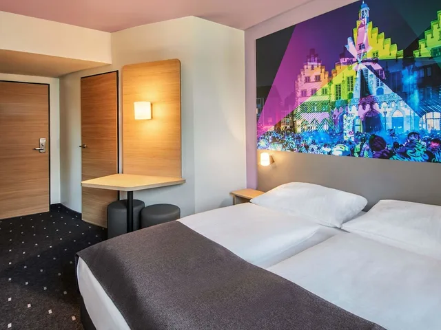 غرفة بسرير كوين، B&B Hotel Frankfurt Niederrad 5/10