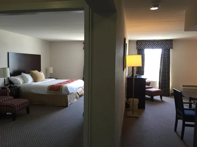 Suite, King Bed, Sofa, Living Area, Best Western Milton 1/5