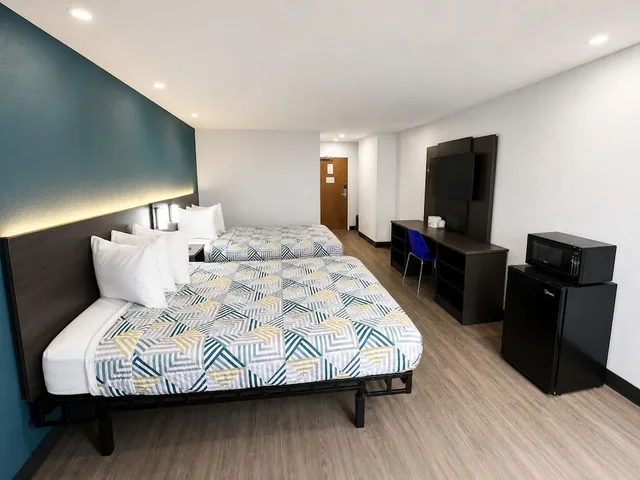 غرفة قياسية بسريرين كوين، Motel6 Lebec, CA 2/6