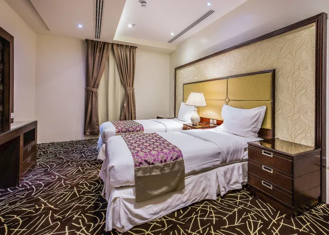 شقة بسريرين منفصلين وسرير كينج بغرفتي نوم، رست نايت للشقق الفندقية - الحمرا(Rest Night Serviced Apartments - AlHamra) 7/10