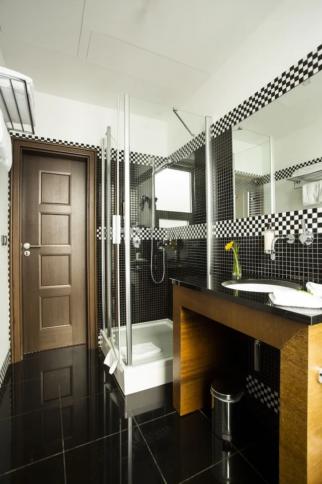 غرفة مفردة بسرير كوين، Art Hotel William 2/2