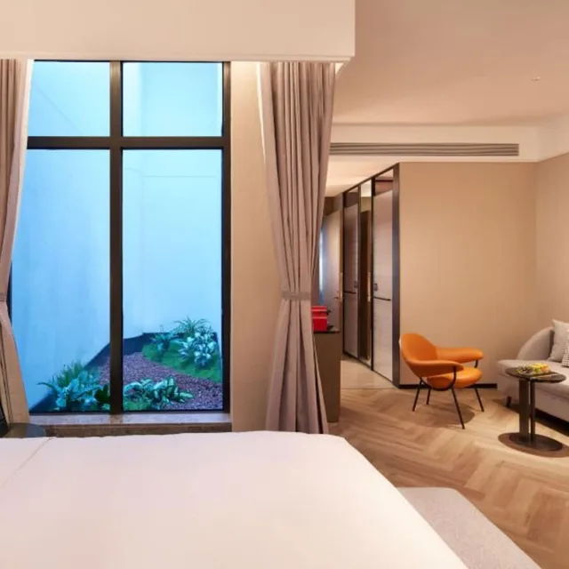 غرفة سوبيريور مفردة بسرير كينج، UrCove by HYATT Shanghai West Riverside 3/6