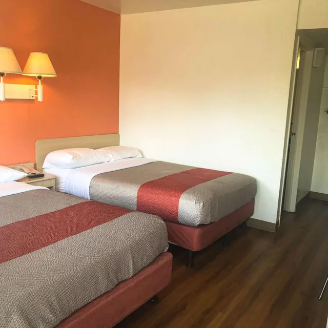 غرفة بريميوم رباعية، Motel6 Jacksonville, FL - Orange Park 5/10