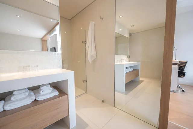 جناح بسرير كينج مع أريكة، Hotel du Domaine, an Ascend Collection Hotel 3/3