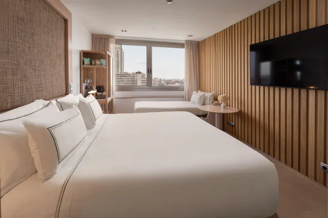 غرفة بسرير مزدوج بإطلالة على المدينة، Melia Madrid Princesa Hotel 3/8