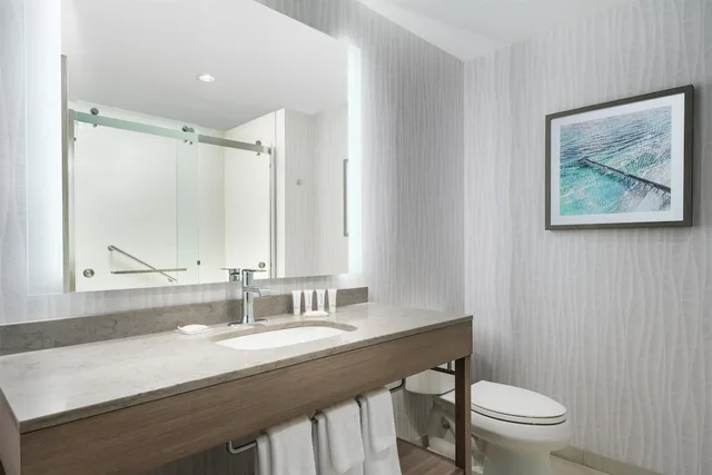 غرفة بسريرين كوين مع أريكة لذوي الإعاقة، Hyatt Place Panama City Beach 8/8