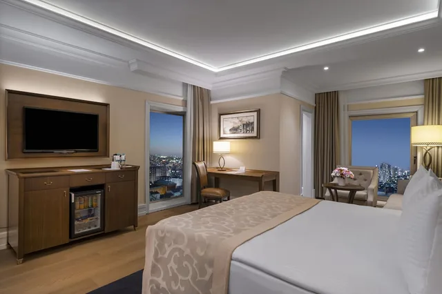 Superior, Suite, King Bed, Rotta Hotel Istanbul 2/4