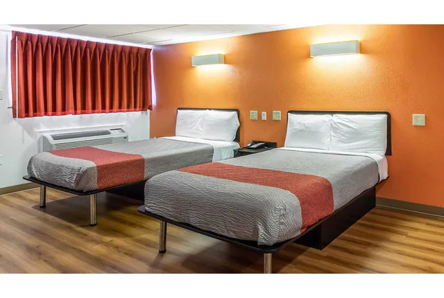 غرفة بسريرين مزدوجين، Motel6 Elizabeth, NJ - Newark Liberty Intl Airport 2/4