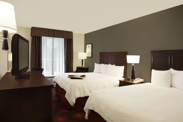 غرفة قياسية بسريرين كوين، Hampton Inn And Suites Port St. Lucie West 4/6