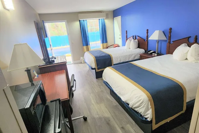 غرفة بسريرين مزدوجين لذوي الإعاقة، Baymont By Wyndham Eufaula 1/5