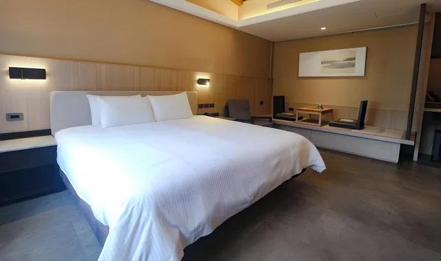Senior, Double Bed, Mountain View، The Great Roots Forestry SPA Resort 1/2