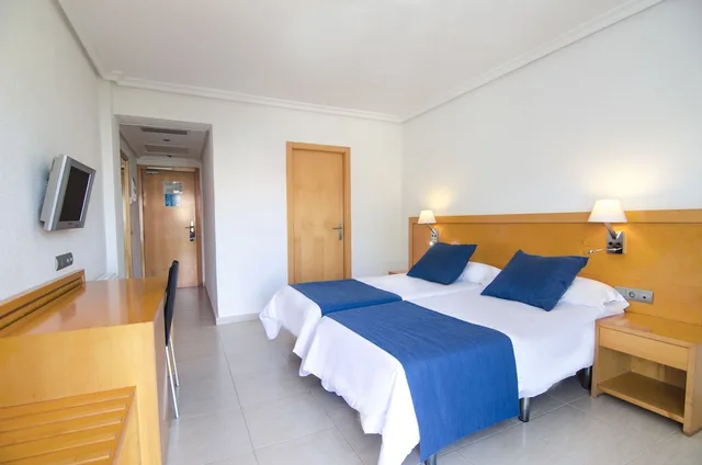 Twin Room 1+1، Hotel Vibra San Remo 3/10