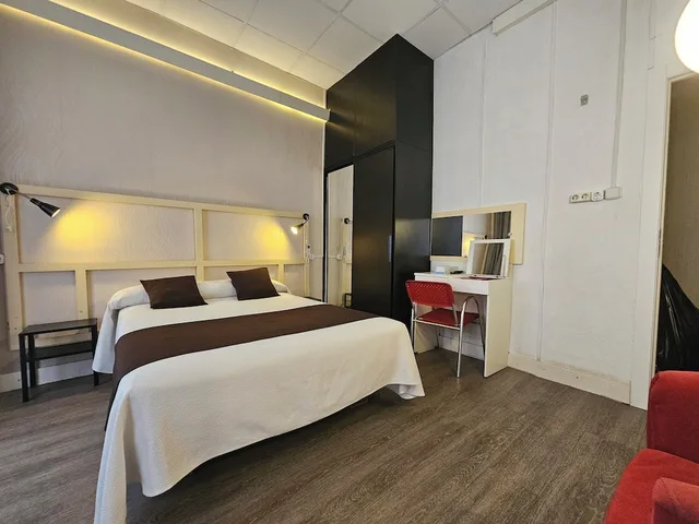 غرفة داخلية سوبيريور بسرير مزدوج بحوض استحمام، Hotel Palermo 5/10