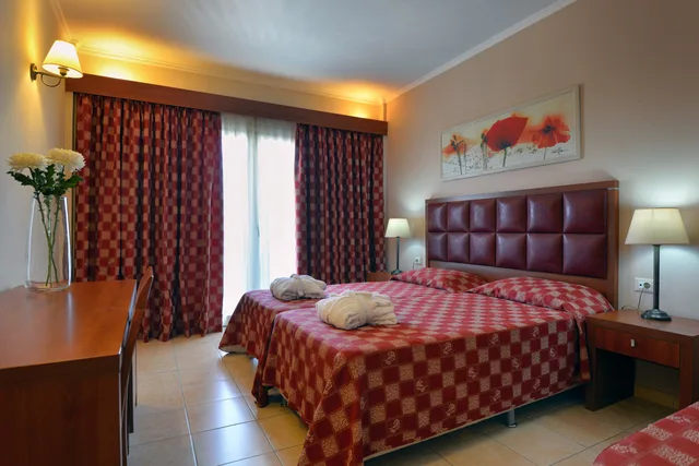 غرفة بسرير مزدوج أو سريرين منفصلين بإطلالة على البحيرة، Ariti Grand Hotel Corfu 2/4