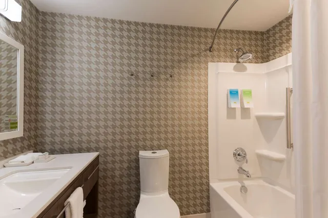 استوديو بسريرين كوين، Home2 Suites by Hilton Louisville Downtown NuLu 4/5