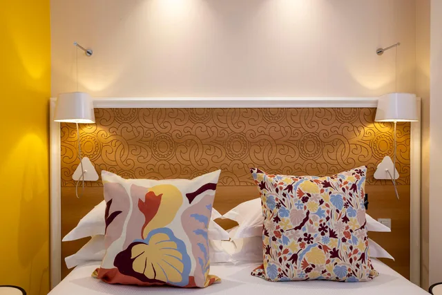 غرفة قياسية، ELYSEES 8 1/1