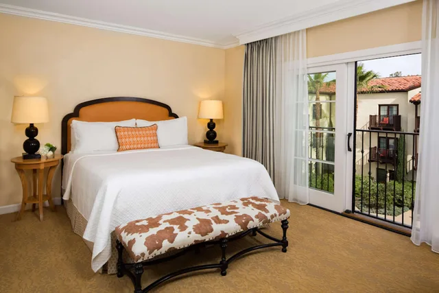 Estate, Suite, King Bed, Accessible، Estancia La Jolla Hotel And Spa 3/10