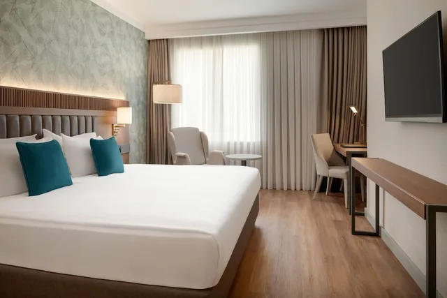 Standard, King Bed, Ramada Encore by Wyndham Konya Karatay 3/7