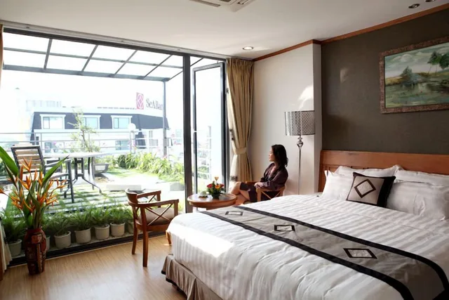 غرفة ديلوكس بسرير كوين، A25 Hotel Phan Chu Trinh 5/8