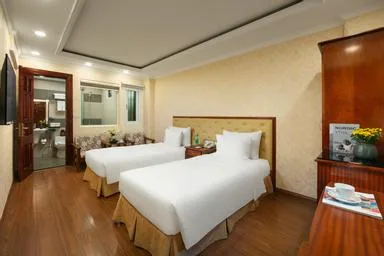 Deluxe, Double or Twin Bed, No Window, Bathtub، Champton Hanoi Hotel 1/2