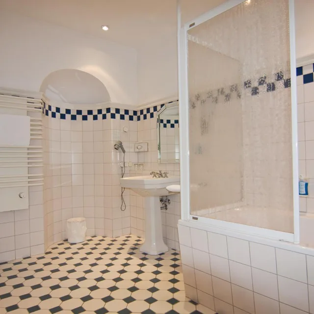 غرفة بسرير مزدوج، Parkhotel Unter Den Linden 3/3