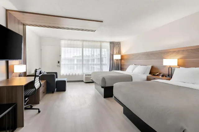 غرفة بسريرين كوين، Quality Inn & Suites Wytheville 4/8