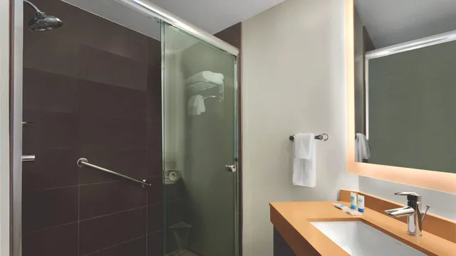 غرفة بسرير كينج، Hyatt House San Diego Sorrento Mesa 1/2