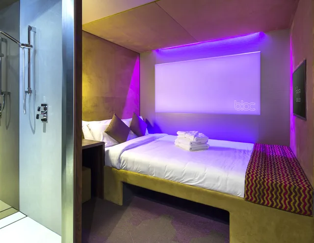 Standard, Double Bed, No Window، Bloc Hotel Birmingham 1/1