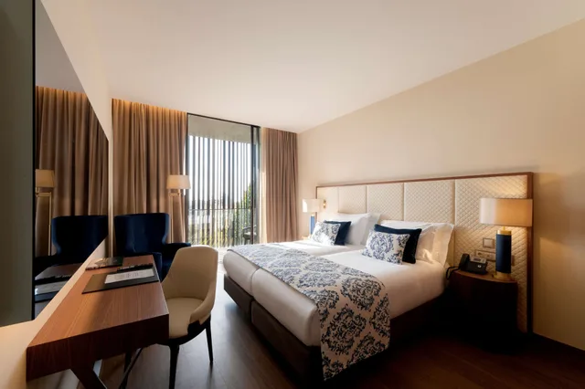 غرفة سوبيريور بسريرين منفصلين بشرفة، Boeira Garden Hotel Porto Gaia, Curio Collection by Hilton 7/10