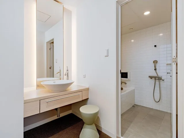 Deluxe, Single Bed, 2 Double Beds, 1 Single and 2 Double Beds، The OneFive Sendai 5/8