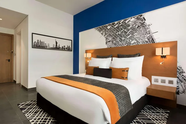 Vyp, King Bed، Tryp By Wyndham Dubai 2/2