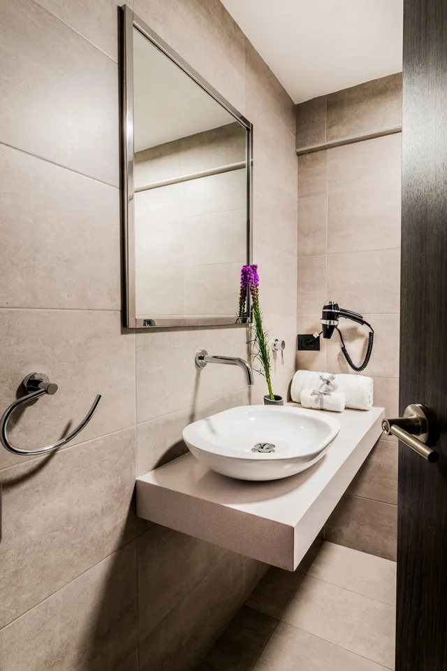 غرفة مفردة، Hotel Viza 2/3