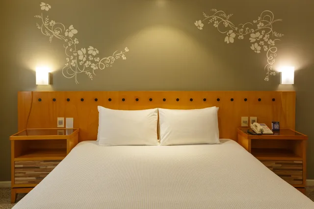 Deluxe, Double Bed, Side View, Blue Tree Towers Fortaleza Beira Mar 1/5