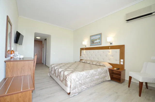 غرفة سوبيريور بسرير مزدوج أو سريرين منفصلين بإطلالة على البحر، Mendi Beach Hotel 2/7