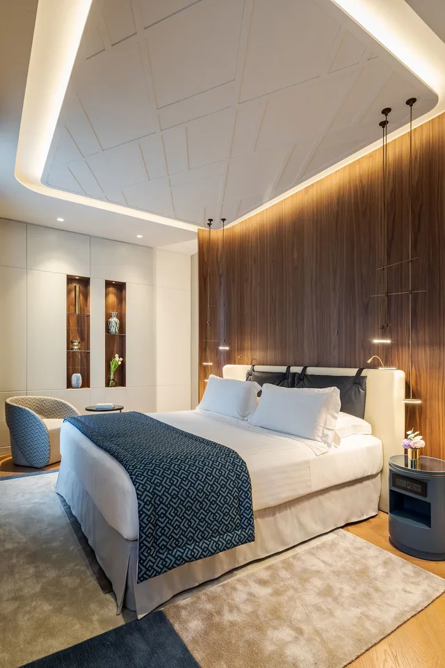 غرفة ديلوكس بشرفة، Casa Baglioni Milan 3/5