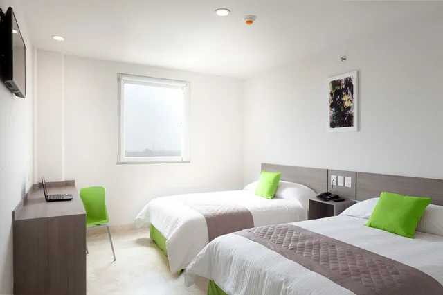 غرفة قياسية مزدوجة مزدوجة، Sr Hotel 1/6
