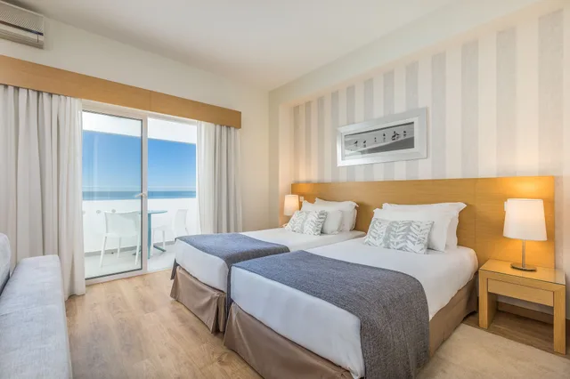 غرفة سوبيريور بسرير مزدوج أو سريرين منفصلين بإطلالة على البحر، Dom Jose Beach Hotel 5/10