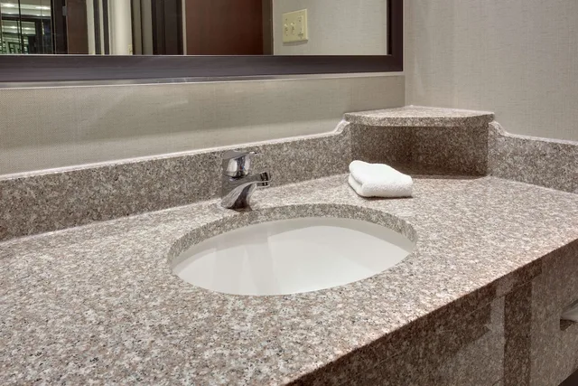 غرفة بسريرين كوين في طابق مرتفع، Drury Inn and Suites Louisville East 3/3