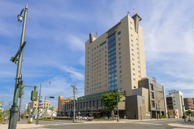 غرفة ثلاثية، Aomori Hotel 1/1