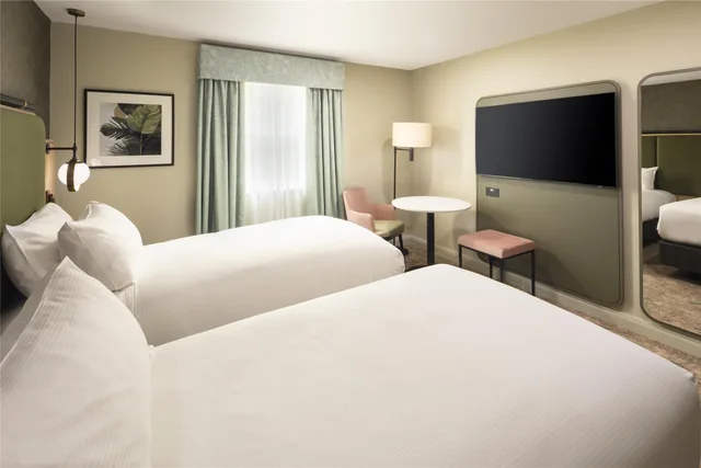 غرفة بسريرين منفصلين، DoubleTree by Hilton Hotel & Spa Chester 2/15
