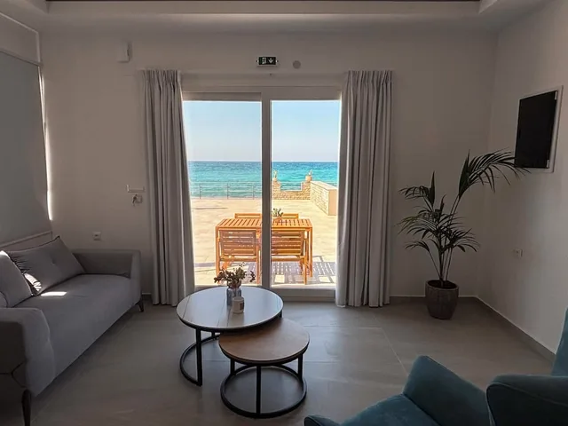 استوديو عائلي بسرير مزدوج بإطلالة على البحر مع أريكة، Socrates Apartments &amp; Restaurant 4/6